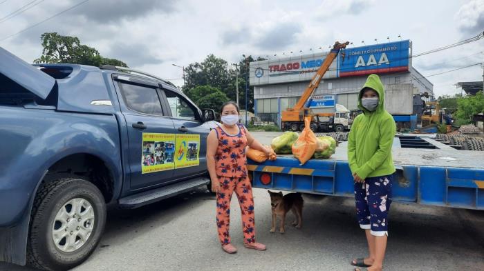 Trao quà hỗ trợ cho chùa Diệu Tràng, trường Trung cấp Phật học, người dân và UBND các phường Phước Long A, Phước Long B, Phước Bình, Long Phước (ngày 10/09/2021)