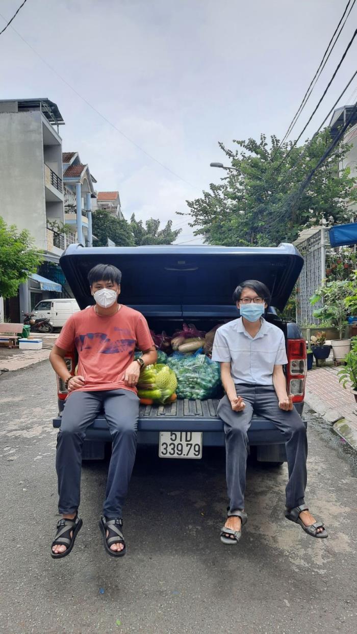 Trao quà hỗ trợ cho chùa Diệu Tràng, trường Trung cấp Phật học, người dân và UBND các phường Phước Long A, Phước Long B, Phước Bình, Long Phước (ngày 10/09/2021)