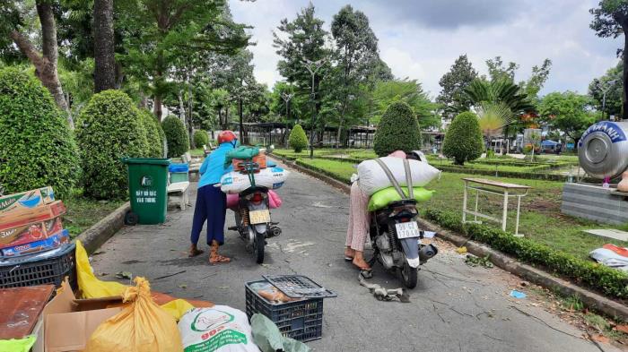 Quỹ trao các nhu yếu phẩm cho 5 phường Tân Hưng Thuận, Đông Hưng Thuận, Trung Chánh, An Phú Đông và Thạnh Xuân ở Quận 12 (20/07/2021)