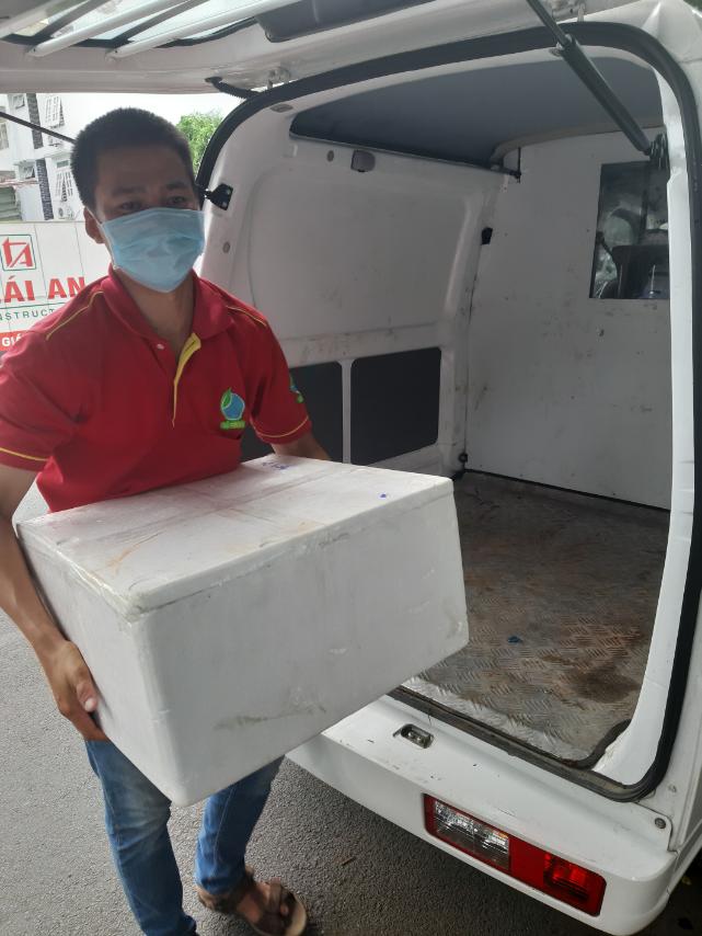 Trao 100 suất quà cho bệnh viện Lê Văn Thịnh, Quận 2 (15/07/2021)