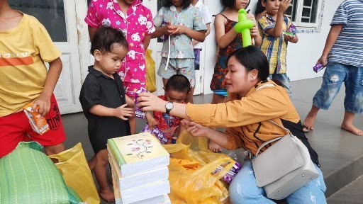 Trao quà cho Trung tâm bảo trợ xã hội Madagui (Lâm Đồng) (ngày 31/05/2022)