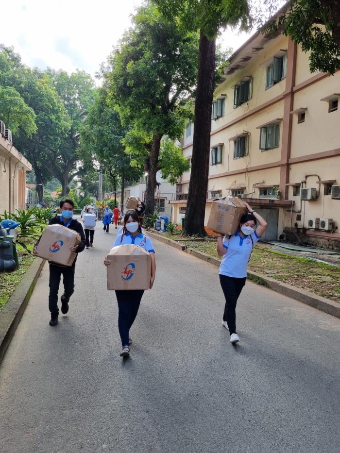 Phát cơm tại BV Nhi Đồng 2 (ngày 23/07/2022)