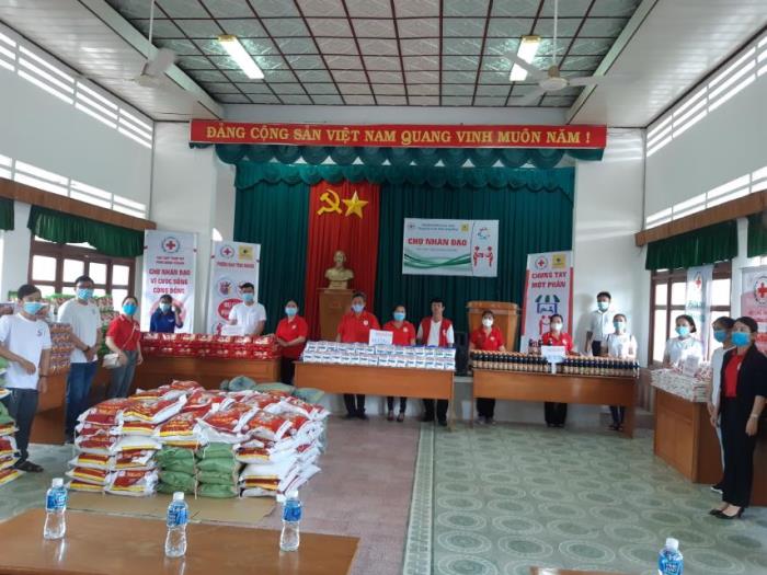 Hội chợ từ thiện Tánh Linh