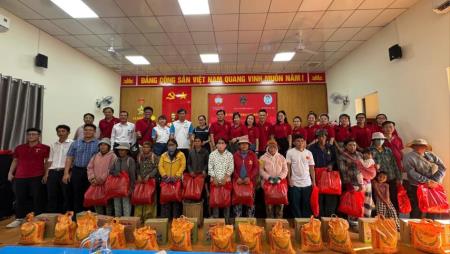 Trao hơn 100 phần quà đến bà con người đồng bào khó khăn ngày 09/06/2026 tại Tỉnh Khánh Hòa